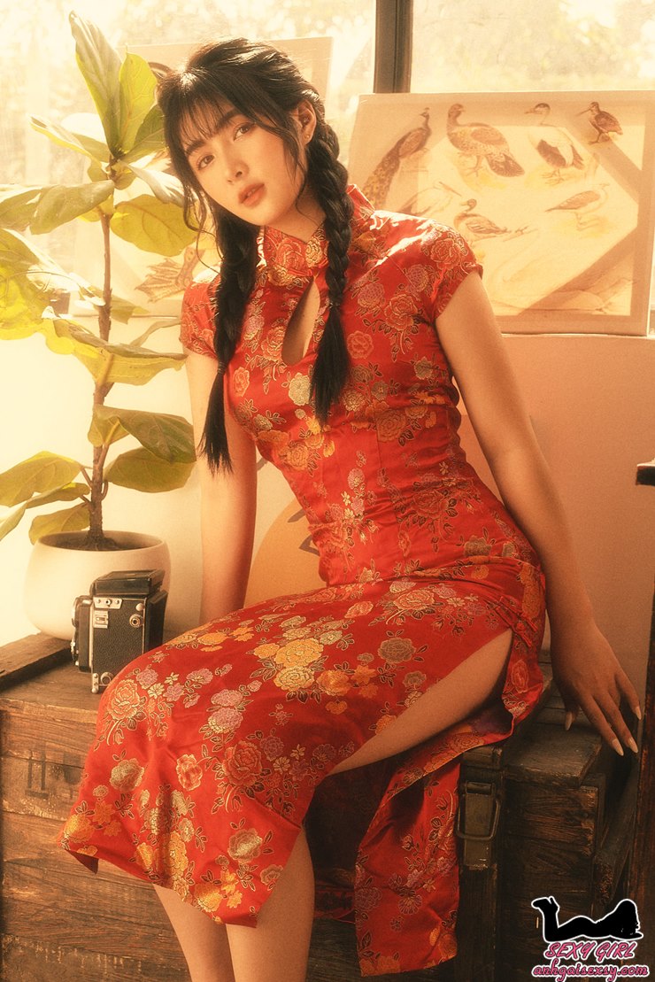 Loạt ảnh Quỳnh Alee với body chuẩn hot girl